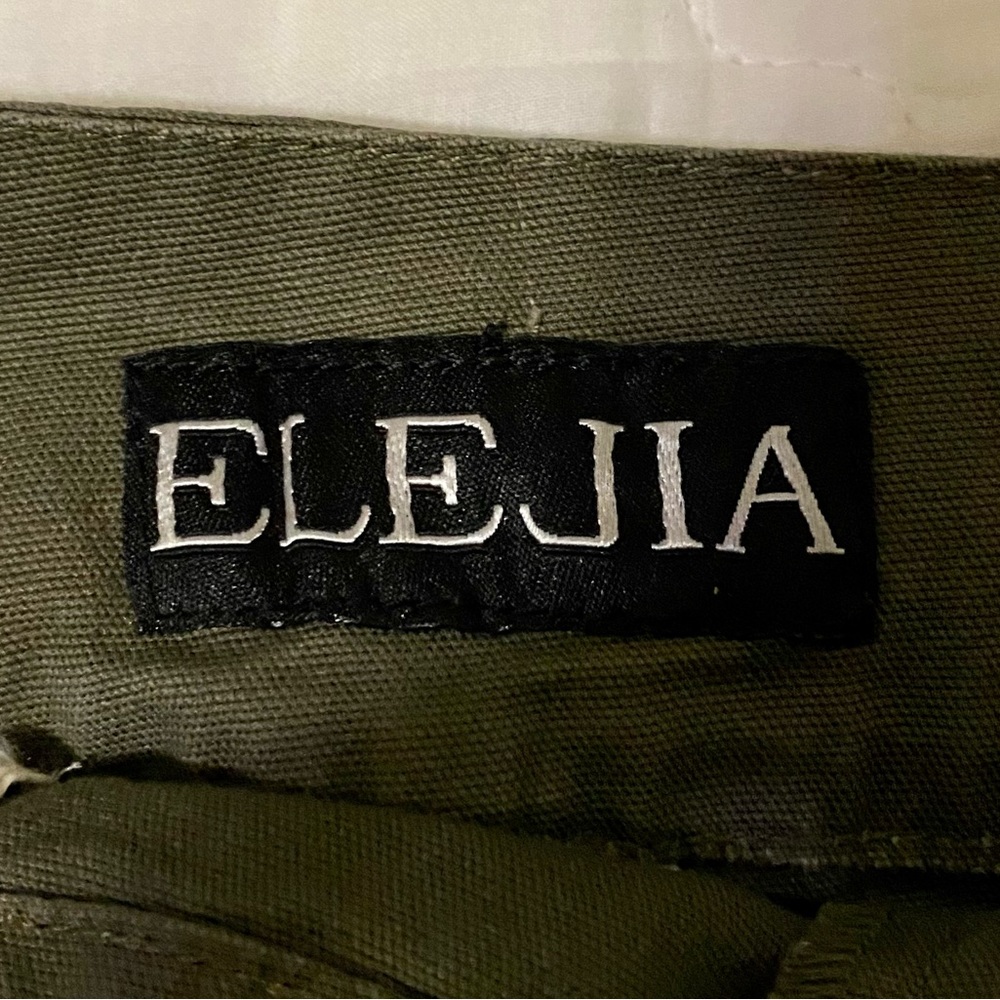 ELEJIA skirt made in Vietnam size small with decoration around the waist